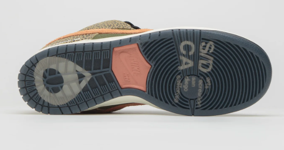 Nike SB x Arts-Rec Dunk Low Pro Skate Shoes – Khaki / Rough Green / Rust Pink