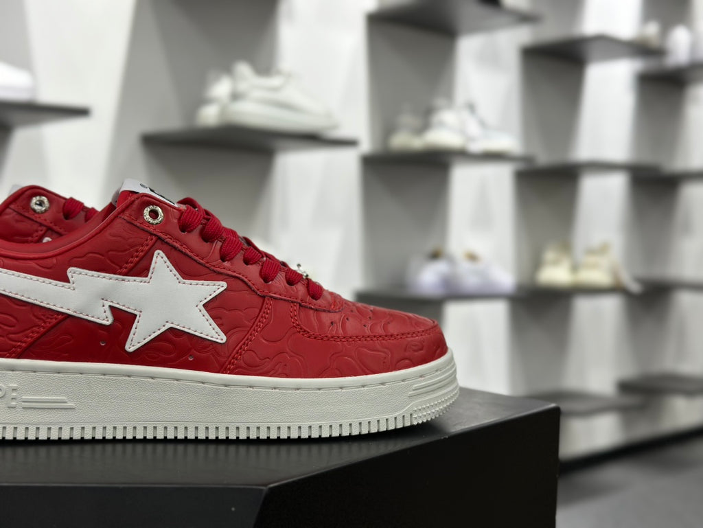 A BATHING APE BAPE STA Low-Top Sneakers – Red & White