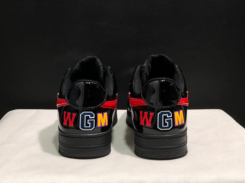 A BATHING APE BAPE STA Shark Low-Top Sneakers – Black & Red