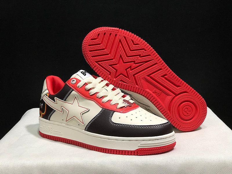 A BATHING APE BAPE STA Low-Top Sneakers – Off-White, Black & Red