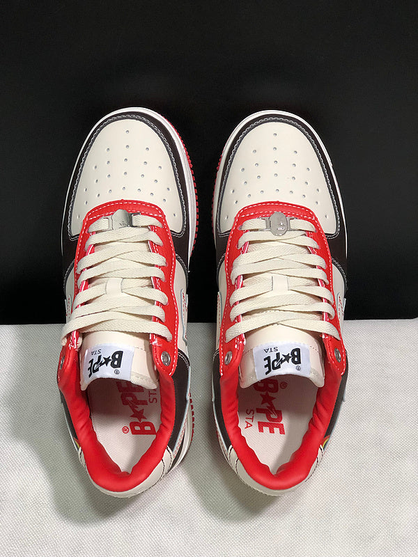 A BATHING APE BAPE STA Low-Top Sneakers – Off-White, Black & Red