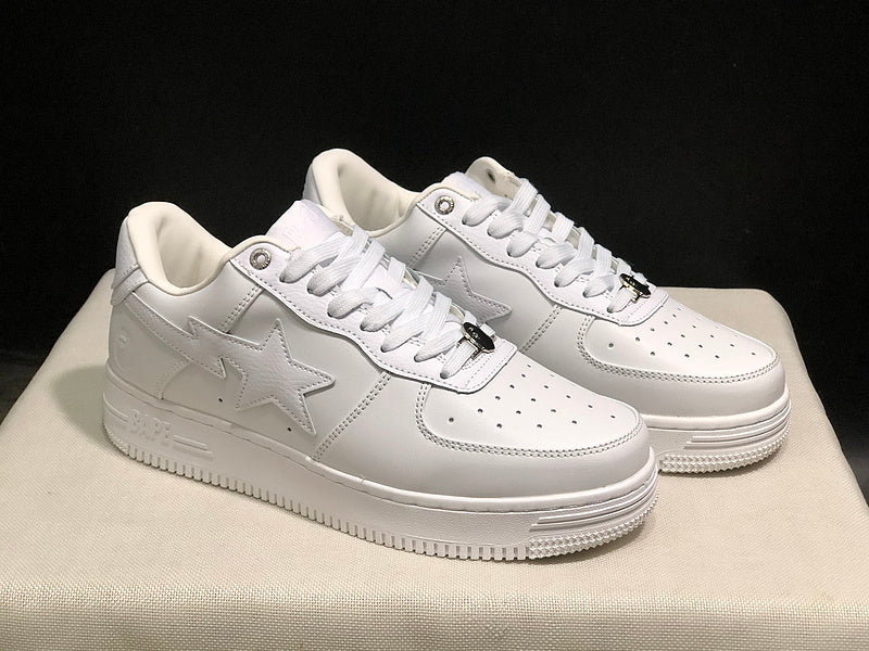 A BATHING APE BAPE STA Low-Top Sneakers – Triple White