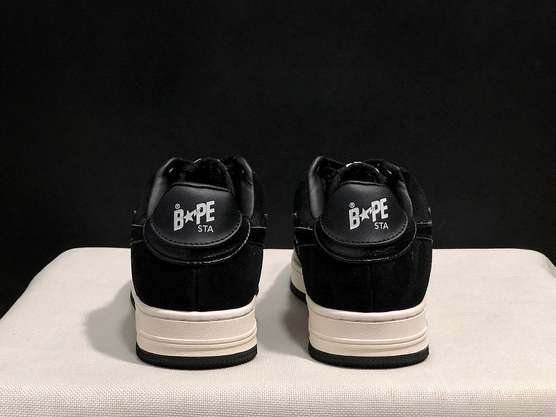 A BATHING APE BAPE STA Low-Top Sneakers – Black & Cream